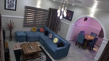 Family Apartment, Balcony, City View | Living area