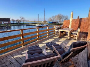 Outdoor dining - Vrbo Property (Fehmarn)