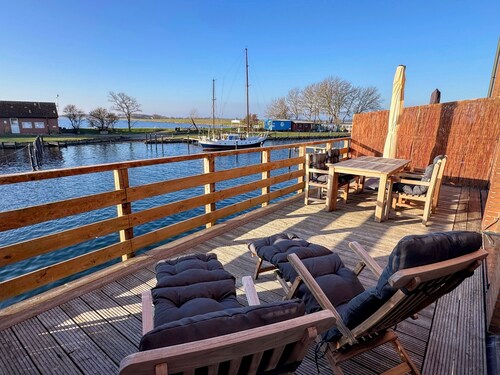 Pirate Island-private spa, fireplace, sea view & gym