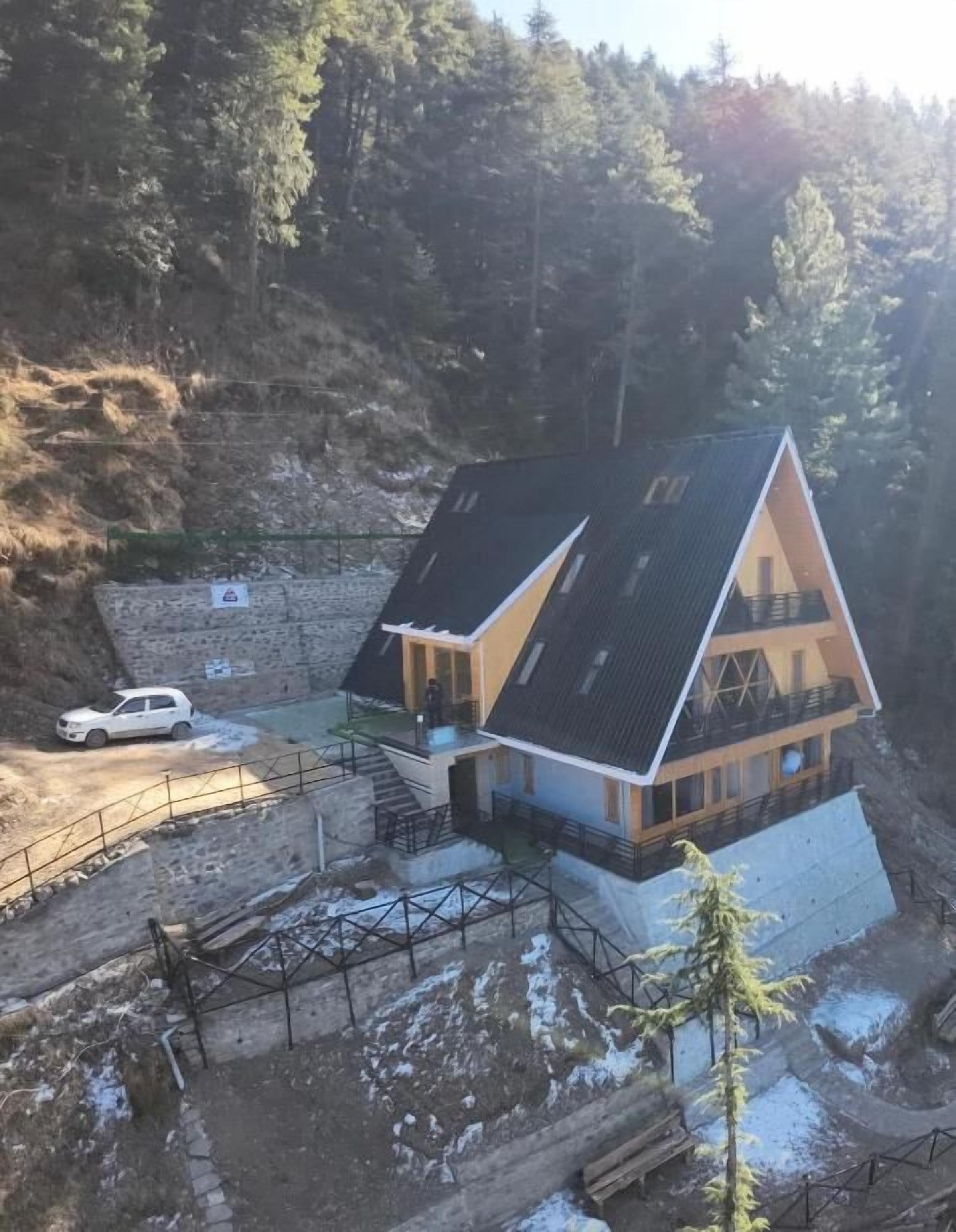 المنشأة من الخارج