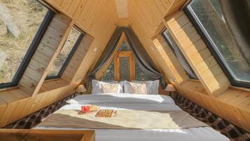 Premium Room, Garden View | Blackout drapes, soundproofing, iron/ironing board, free WiFi