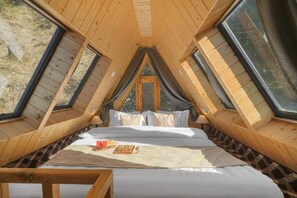 Premium-Zimmer, Gartenblick | Verdunkelungsvorhänge, schallisolierte Zimmer, Bügeleisen/Bügelbrett