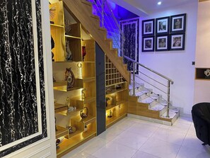 Deluxe Apartment, Balcony, City View | Interior - Four Crowns Serviced Apartment (Osogbo)