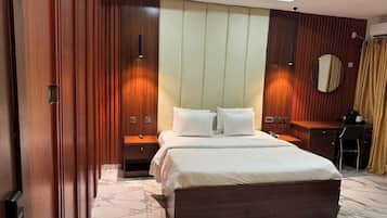 Deluxe Apartment, Balcony, City View