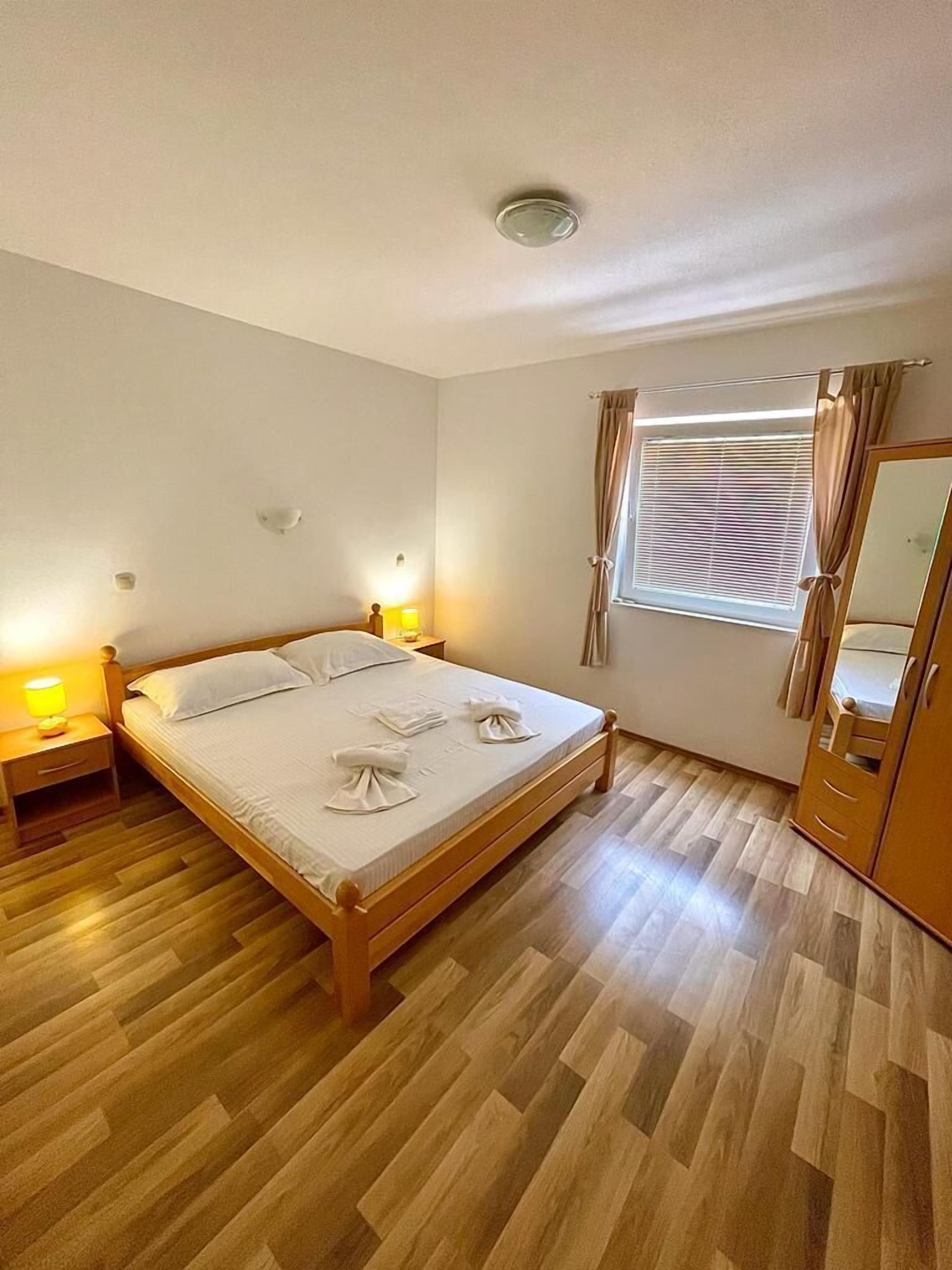 Apartment (A2)
