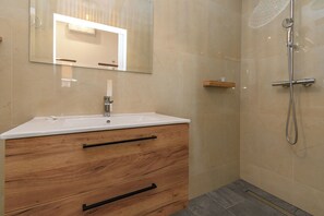 Ferienhaus | Badezimmer