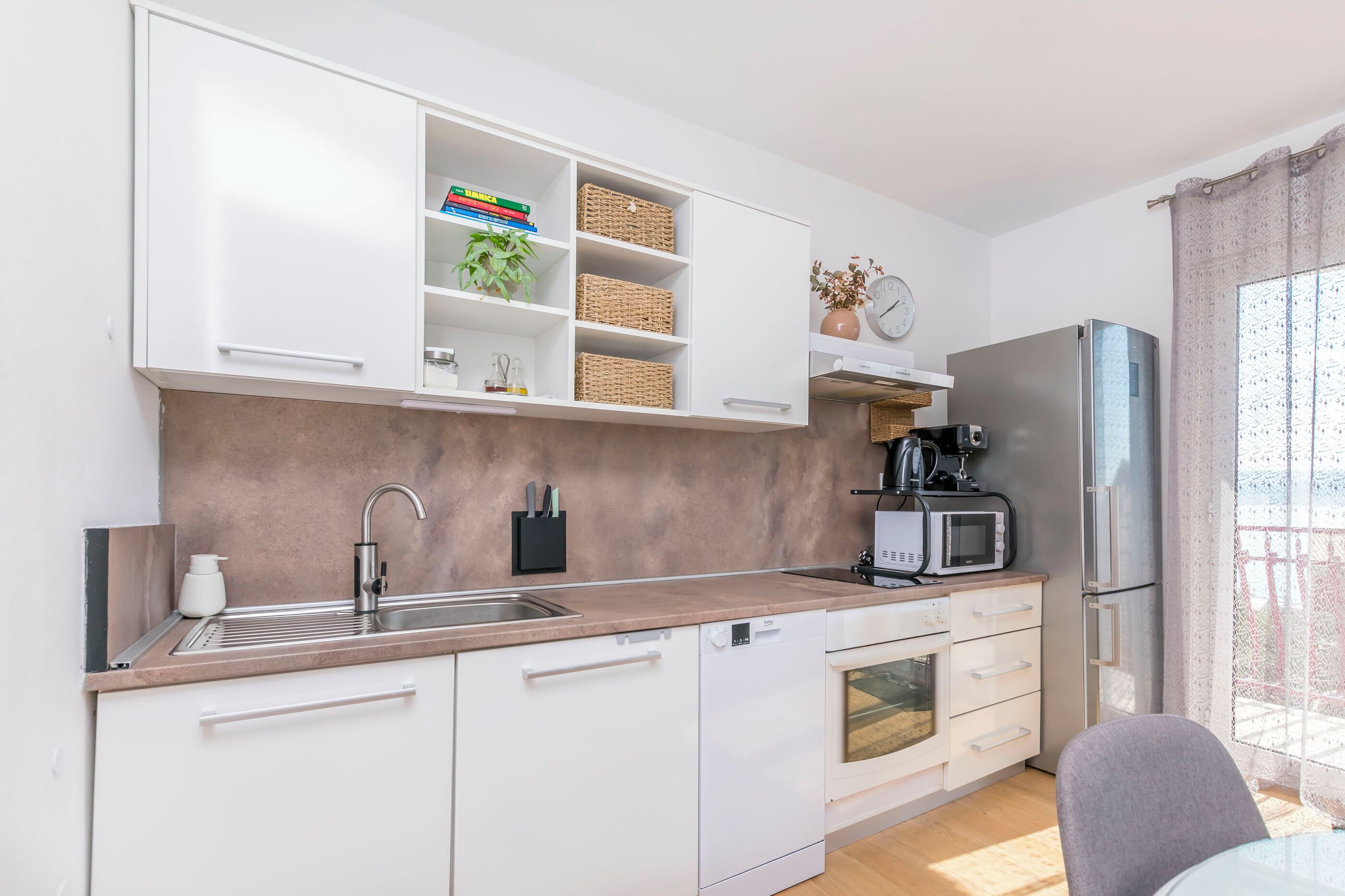 Apartment (A1) | Eigene Küche | Kühlschrank, Mikrowelle, Ofen, Herdplatte