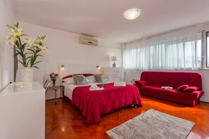 Apartment (A1) | In-room safe, iron/ironing board, free WiFi - Apartment Sandy Steps (Split)