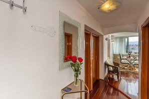 Apartment (A1) | Eigene Küche | Kühlschrank, Mikrowelle, Herdplatte, Espressomaschine