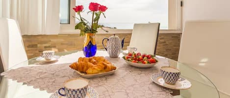 Apartment (A1) | Private kitchen | Fridge, microwave, stovetop, espresso maker