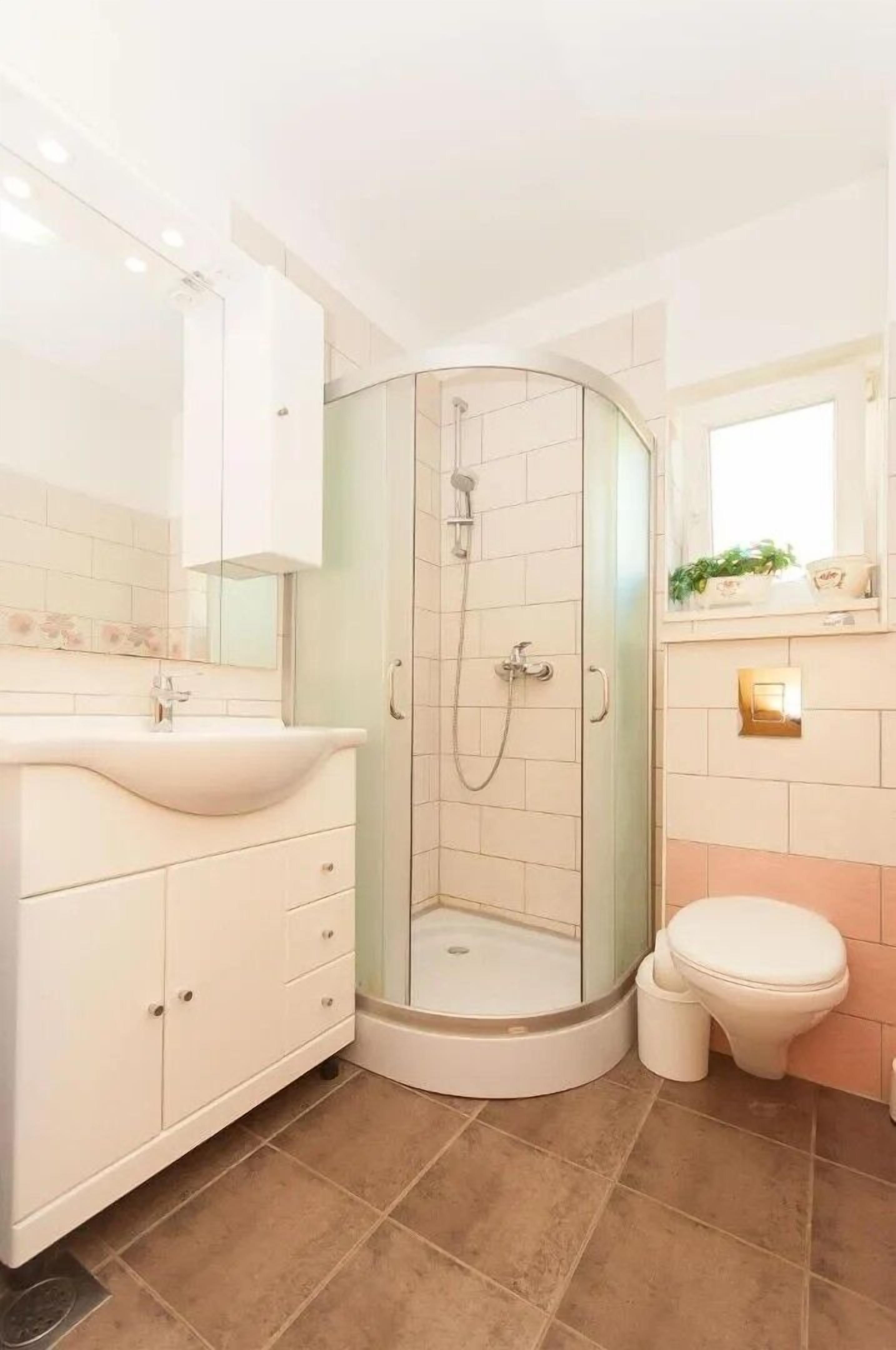 Apartment (A1) | Bathroom