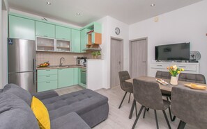 Apartment (A1) | Living room - Apartment Garden by the Sea (Omis)