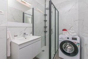 Apartment (A1) | Bathroom - Apartment Garden by the Sea (Omis)