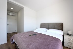 Villa - Villa Serenity With Heated Pool (Proložac)