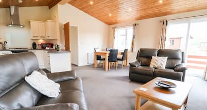 Callow Lodge 5, Beaconsfield Holiday Park