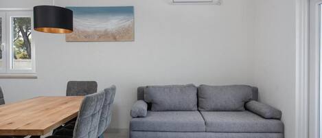 Villa | Wohnzimmer | Smart-TV