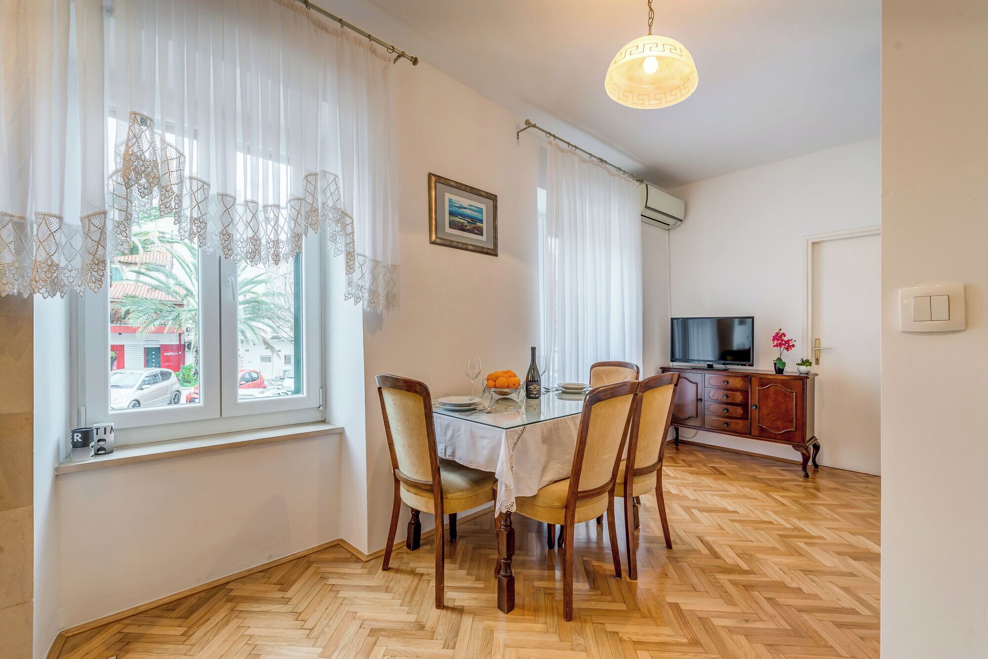 Apartment (A1) | Dining