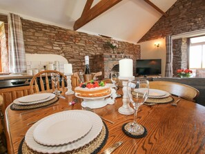 Dining - The Owl Barn, Leominster (Leominster)