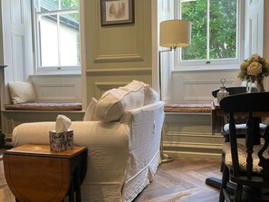 Interior - Garden Apartment, Par (Par)