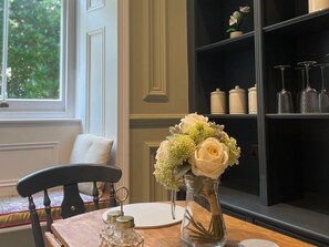 Interior - Garden Apartment, Par (Par)