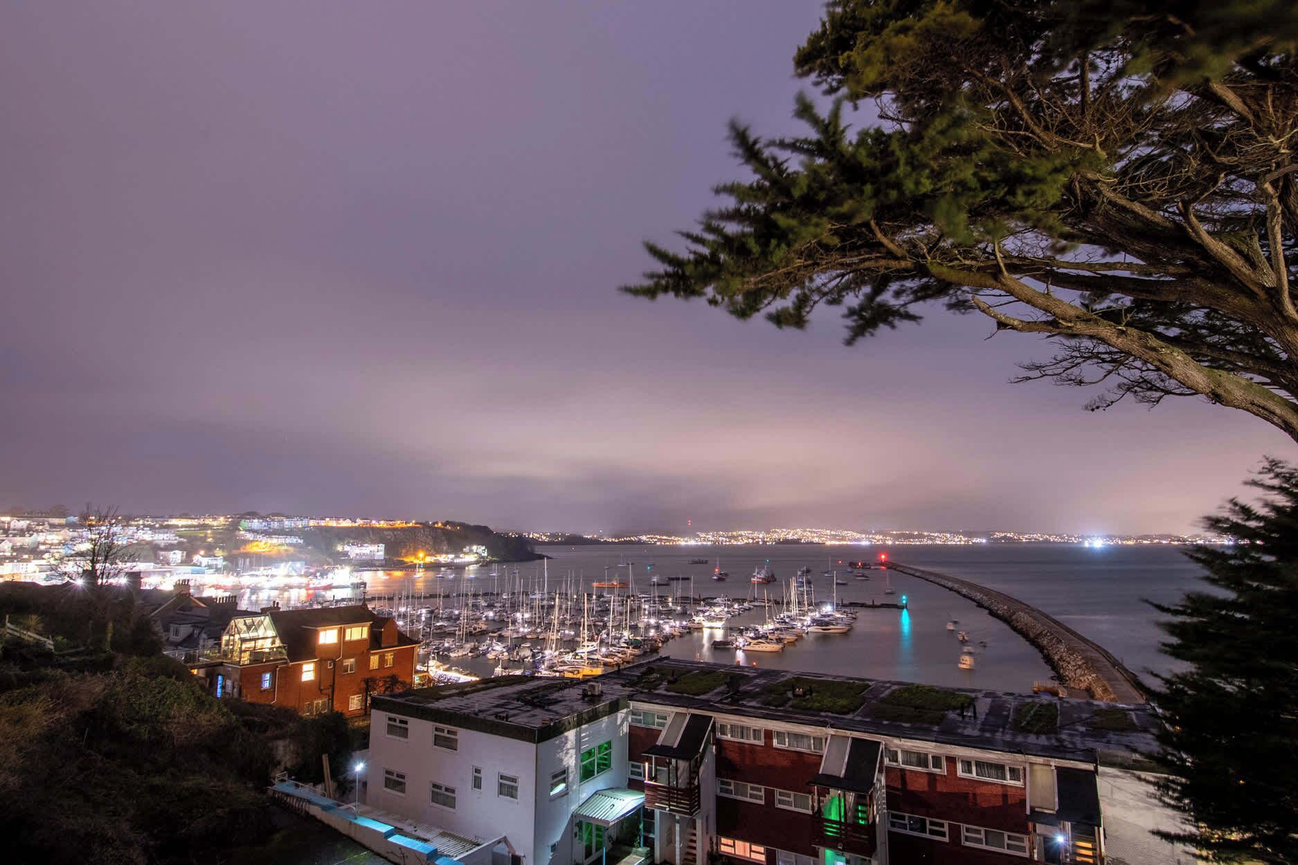 Marina/club náutico