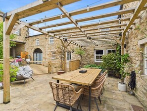Outdoor dining - The Smithy, Barnard Castle (Barnard Castle)