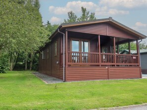 Exterior - Daffodil resting in Eardisland (Leominster)