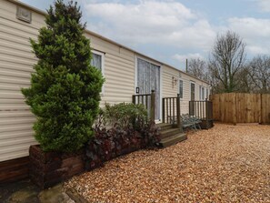 Terrace/patio - Willebby South Chard, Somerset (Chard)