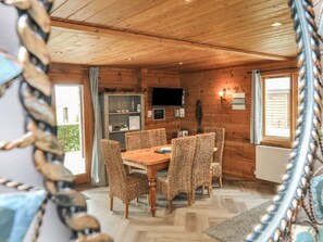 Dining - Holly, Dolton, in Devon. 3 bed (Winkleigh)