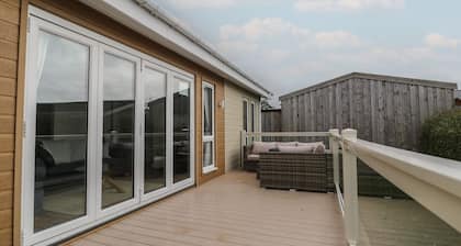 Platinum Lodge (503), Dyffryn Ardudwy