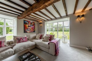 Living area - Hall O'Coole, Wrenbury (Nantwich)