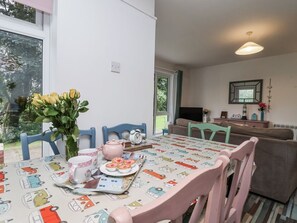 Dining - Manorcombe 21, Gunnislake (Callington)