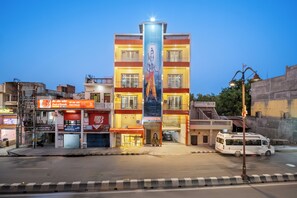 Exterior - Continente Inn (Faizabad)