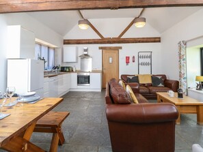 Living area - The Long Barn, Lenwade (Norwich)