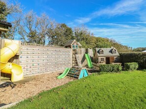 Children’s area - Carthouse Cottage, Maenclochog (Clarbeston Road)