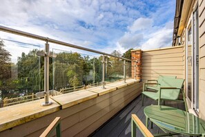 Terrace/patio - 2 Riverside Mews, Borrowwash (Derby)