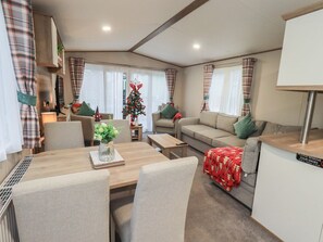 Living area - Charming Caravan at Foxwood Hideaway (Carnforth)