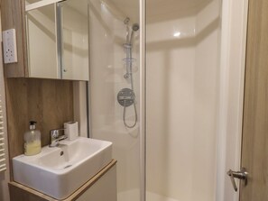 Shower - Charming Caravan at Foxwood Hideaway (Carnforth)