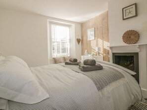 3 bedrooms, WiFi - 14 CLIFF STREET, open-plan,in Mevagissey (St. Austell)
