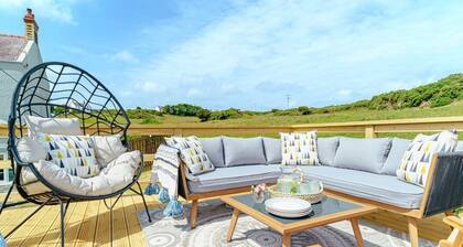 Y Graiglwyd: Coastal Charm Awaits