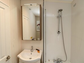 Shower - Mulberry lodge, Felton (Morpeth)