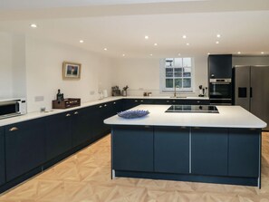 Private kitchen - No.20 The Headland, Hartlepool (Hartlepool)