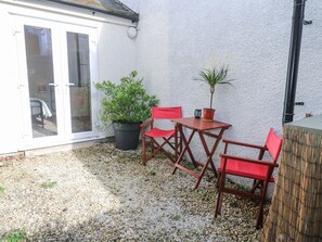Outdoor dining - Cottage Annex, Constantine (Falmouth)