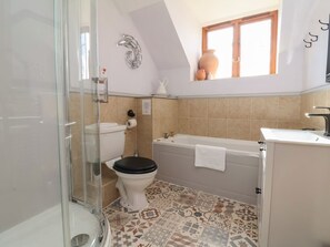 Shower - Magnolia View, Barnstaple (Barnstaple)