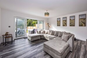 Living area - 4 Riverside Mews, Borrowash (Derby)