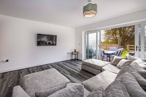 Living area - 4 Riverside Mews, Borrowash (Derby)