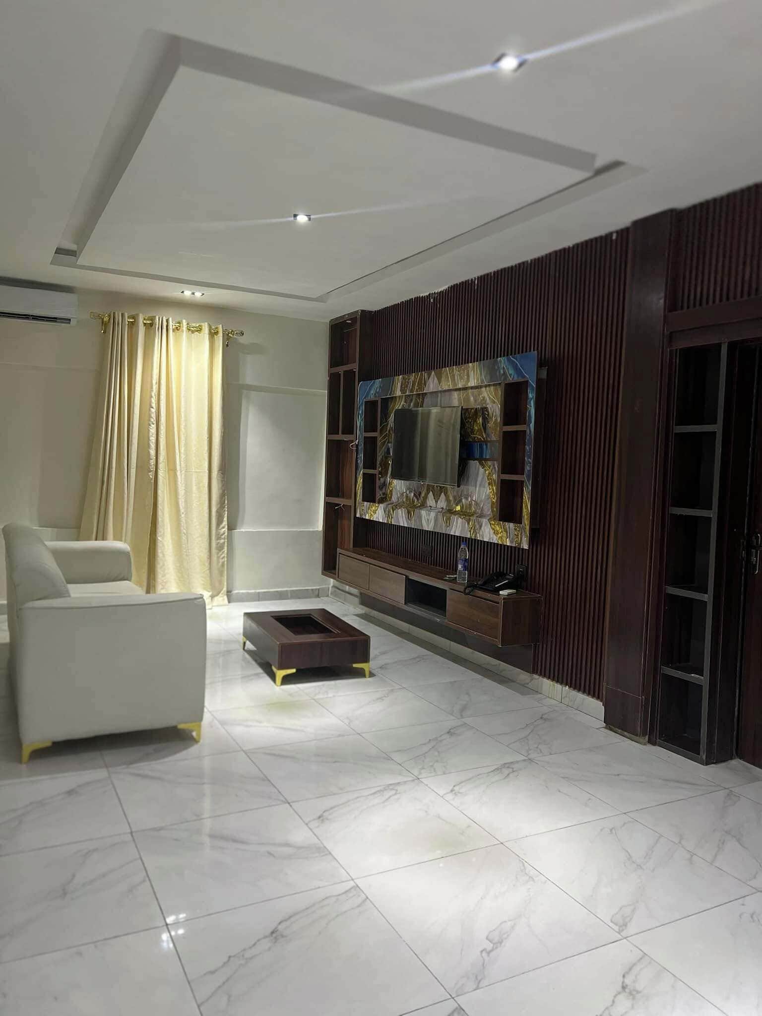 Economy Room, Balcony, City View | Living area