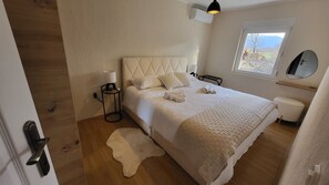 Iron/ironing board, WiFi, bed sheets - Holiday House Likarija ⭐️⭐️⭐️⭐️ (Lički Novi)