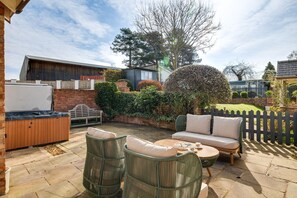 Terrace/patio - The Old Chase, Chester (Chester)