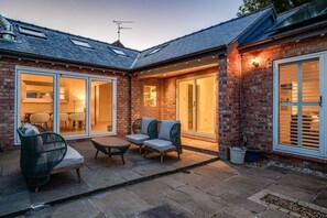 Terrace/patio - The Old Chase, Chester (Chester)